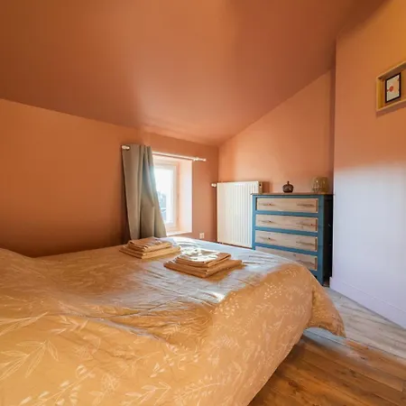 Ferienhaus La Pictave, Maison Poitevine A 5 Mn Du Futuroscope *