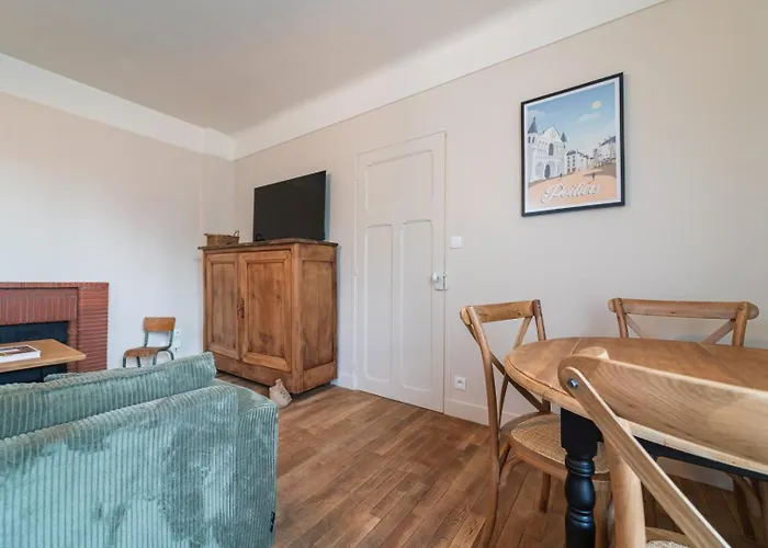 La Pictave, Maison Poitevine A 5 Mn Du Futuroscope Guest house 3*